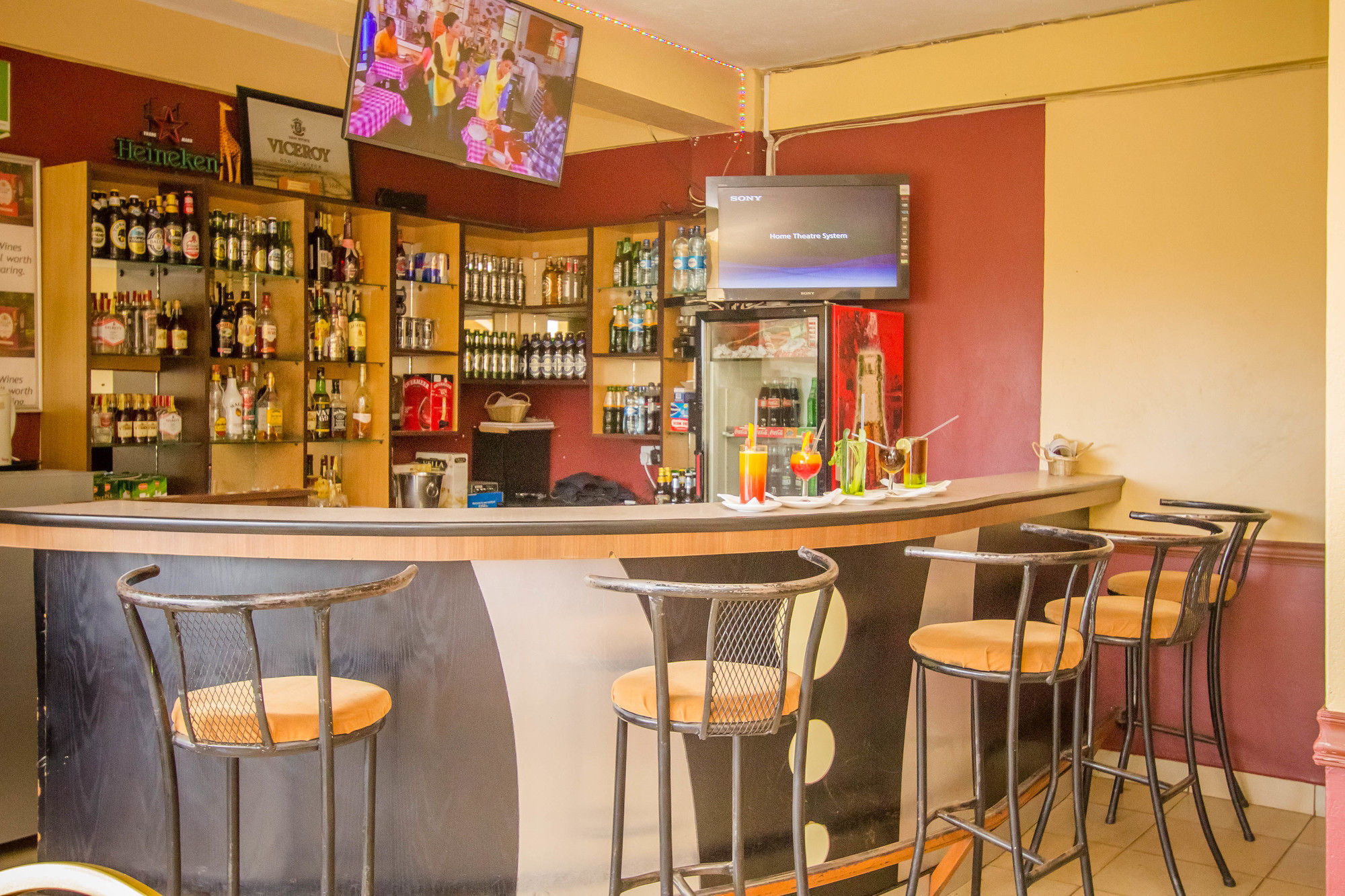 Eland Safari Hotel Nyeri Zewnętrze zdjęcie