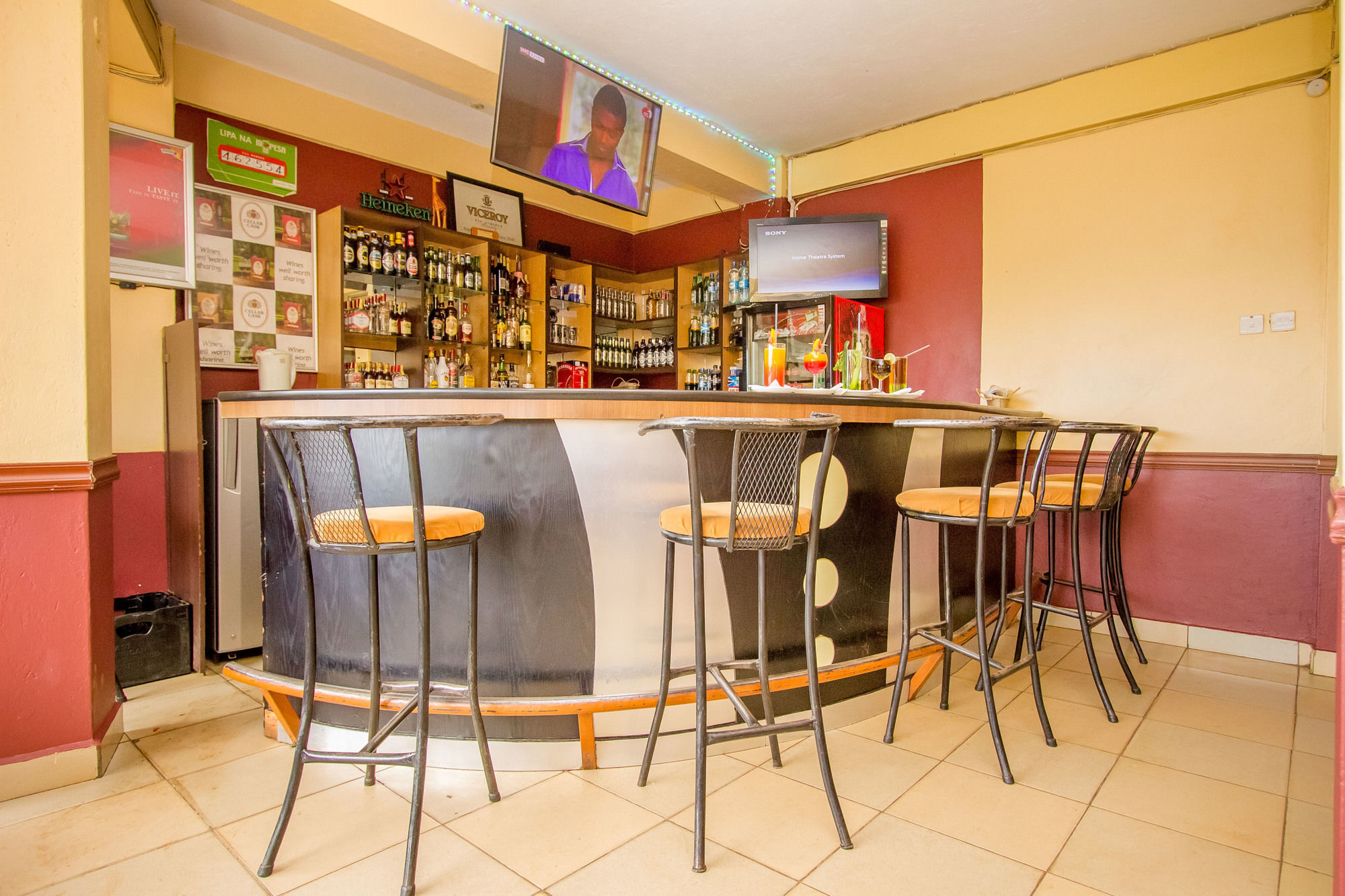 Eland Safari Hotel Nyeri Zewnętrze zdjęcie